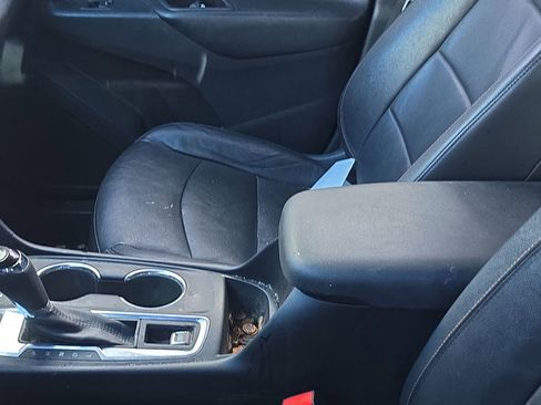 Used 2020 Chevrolet Equinox LT w/ Midnight Edition FWD image 9
