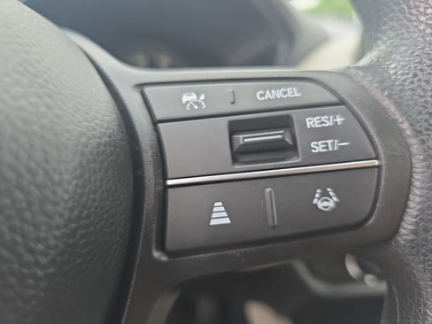Used 2024 Honda HR-V LX image 17