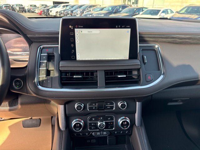 Used 2023 GMC Yukon XL SLT w/ SLT Premium Package AWD/4WD image 14