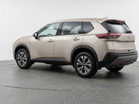 Used 2025 Nissan Rogue SV AWD/4WD image 6