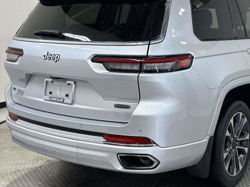 Certified 2022 Jeep Grand Cherokee L Overland w/ MOPAR Finishing Package image 8