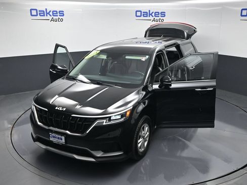 Certified 2024 Kia Carnival LX FWD image 54