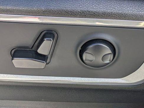 Used 2023 RAM 1500 Laramie AWD/4WD image 17
