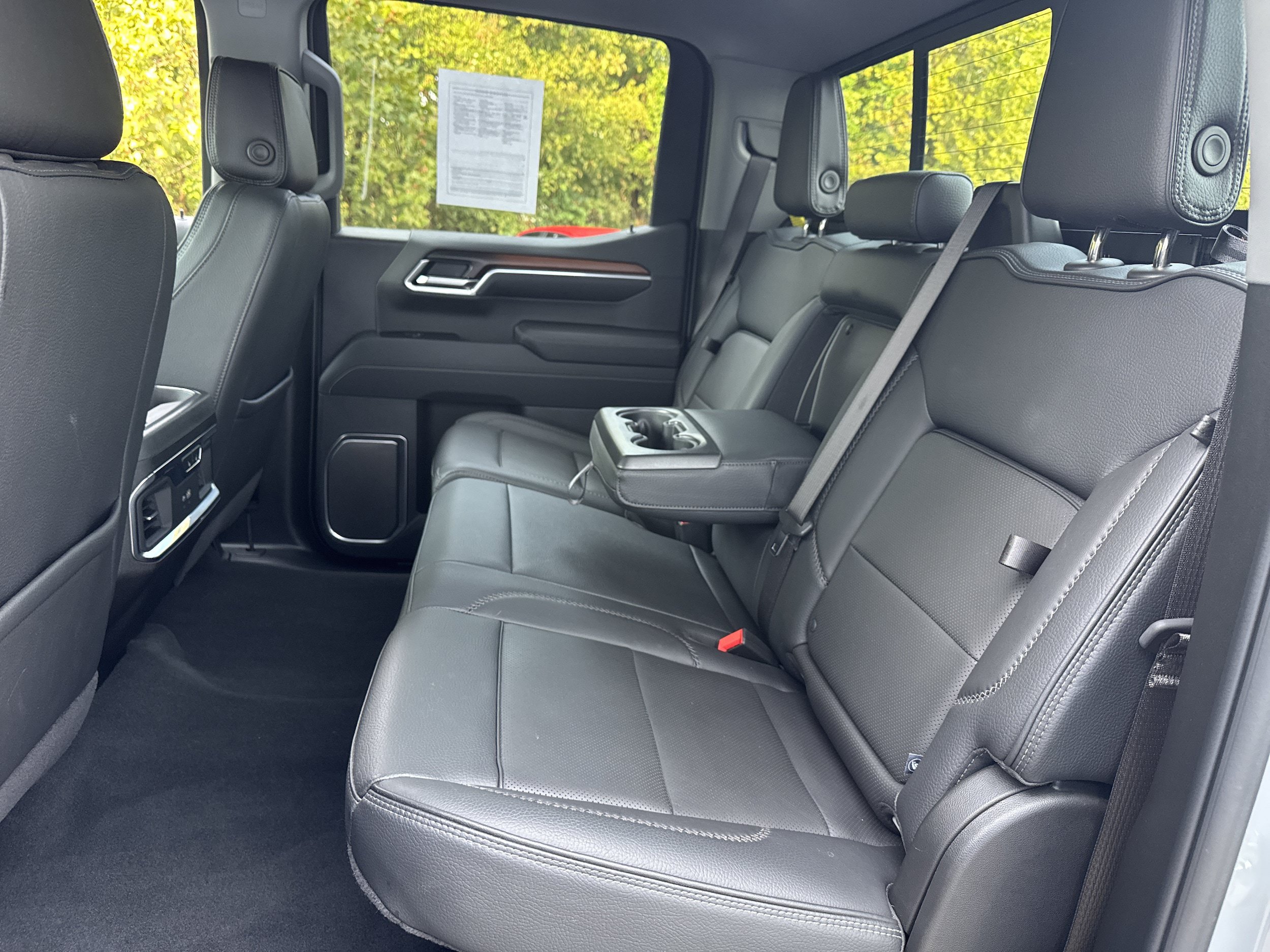 Used 2025 GMC Sierra 1500 Denali AWD/4WD image 12