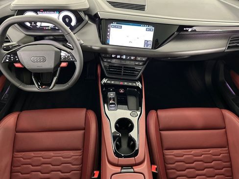 New 2025 Audi RS e-tron GT performance image 12