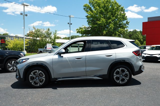 Used 2025 BMW X1 xDrive28i AWD/4WD image 9