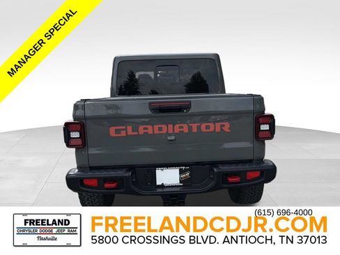 Used 2021 Jeep Gladiator Rubicon w/ LED Lighting Group AWD/4WD image 4
