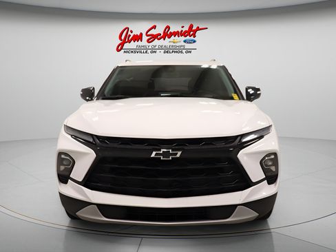 Used 2024 Chevrolet Blazer LT w/ Midnight/Sport Edition FWD image 3