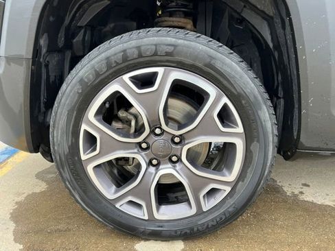 Used 2016 Jeep Renegade Limited w/ Trailer Tow Group image 25