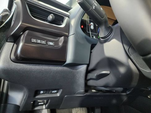 New 2026 Lexus UX 300h FWD image 14
