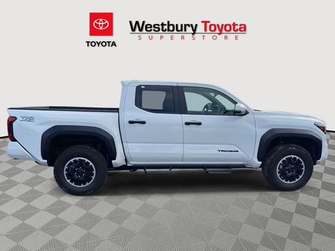 Certified 2025 Toyota Tacoma TRD Off-Road w/ TRD Off Road Upgrade Package image 6