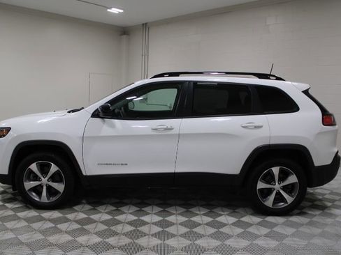 Used 2022 Jeep Cherokee Limited image 9
