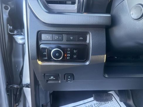 Used 2024 Ford F250 Platinum image 23