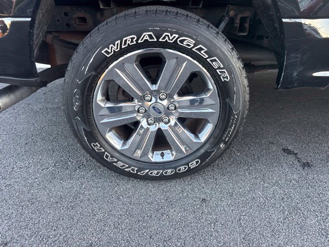 Used 2018 Ford F150 XLT w/ Equipment Group 302A Luxury AWD/4WD image 10
