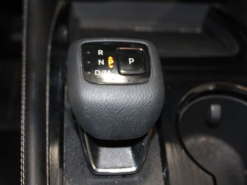 Used 2023 Nissan Rogue SL w/ SL Premium Package image 29