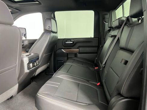 Used 2022 Chevrolet Silverado 3500 High Country w/ Technology Package image 27