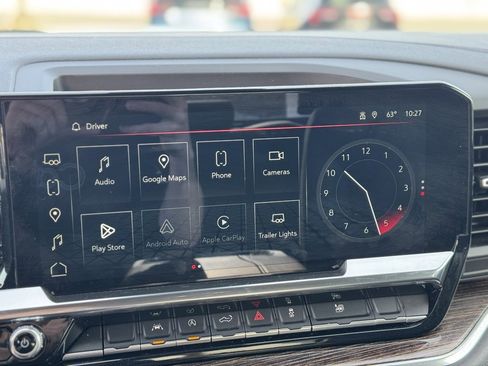 Used 2025 GMC Sierra 1500 Elevation image 18