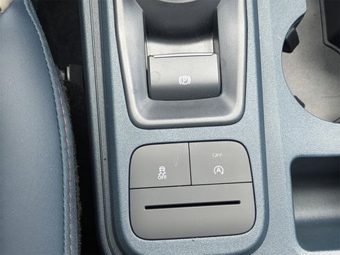 New 2025 Ford Maverick Lariat image 23