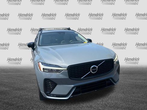Used 2024 Volvo XC60 B5 Plus w/ Protection Package Premier AWD/4WD image 5