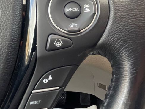 Used 2016 Honda Pilot Touring image 22