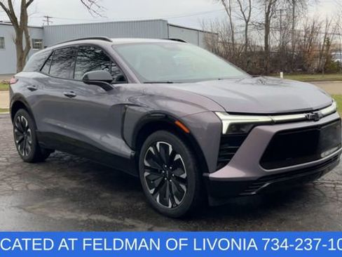 Certified 2025 Chevrolet Blazer EV RS image 2