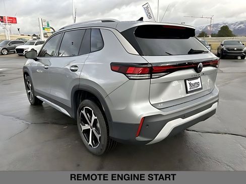 New 2026 Volkswagen Tiguan SE image 7