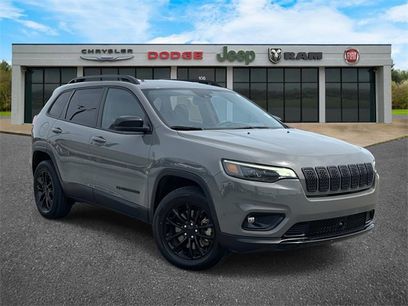 Certified 2023 Jeep Cherokee Altitude Lux