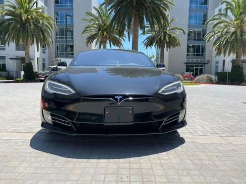 Used 2018 Tesla Model S 75D image 3
