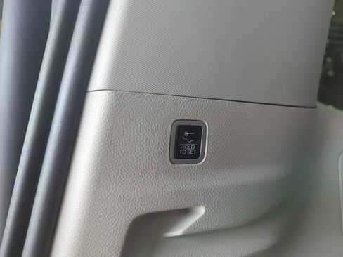 Used 2024 Jeep Wagoneer L Series II w/ Flexible Seating Group image 40