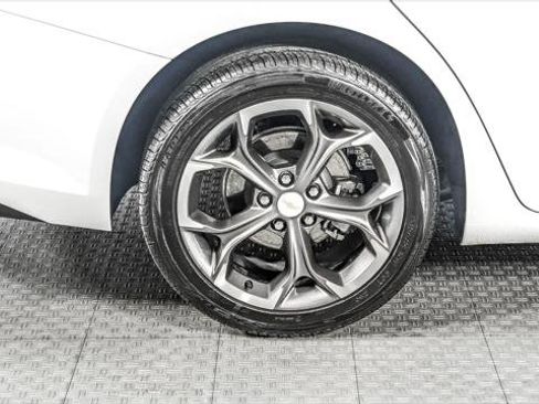 Used 2024 Chevrolet Malibu LT FWD image 33