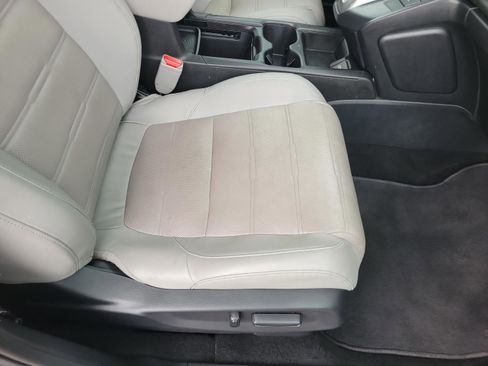Used 2019 Honda CR-V EX-L image 18