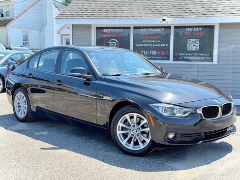 Used 2018 BMW 320i xDrive Sedan w/ Convenience Package AWD/4WD image 16