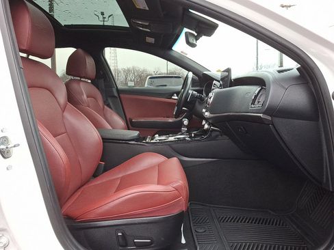 Used 2022 Kia Stinger GT-Line w/ Sun & Sound Package image 13