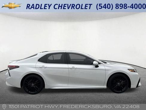 Used 2023 Toyota Camry XSE image 6