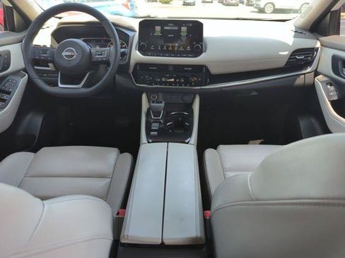 Certified 2023 Nissan Rogue SL w/ SL Premium Package FWD image 25