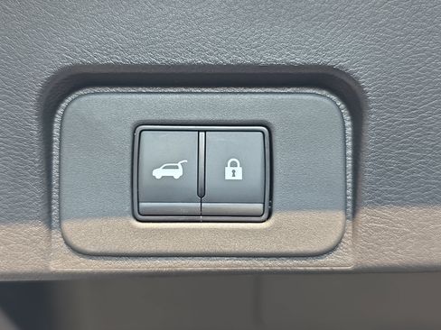 Certified 2024 Nissan Rogue SV AWD/4WD image 13