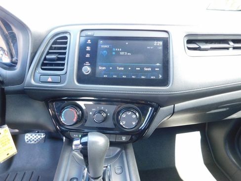 Used 2020 Honda HR-V Sport image 10