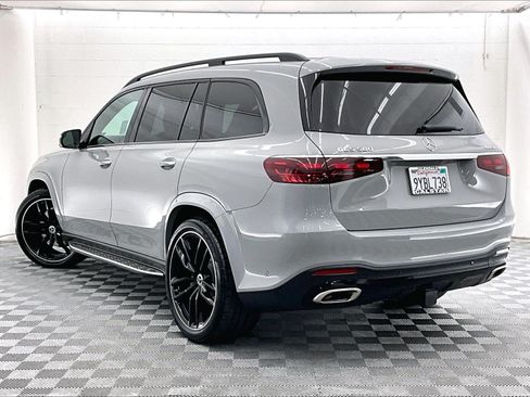 Used 2026 Mercedes-Benz GLS 580 4MATIC image 10