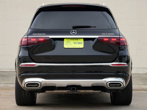 Used 2024 Mercedes-Benz Maybach GLS 600 4MATIC image 11