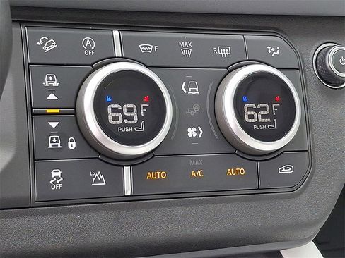 New 2025 Land Rover Defender 110 S image 13