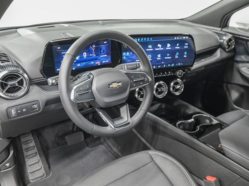 Used 2024 Chevrolet Blazer EV LT AWD/4WD image 14