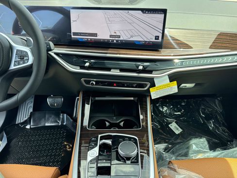New 2026 BMW X5 xDrive40i w/ M Sport Package image 25