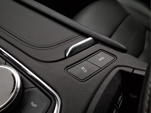 Used 2022 Cadillac XT5 Premium Luxury image 5