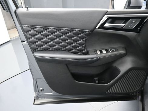Used 2022 Mitsubishi Outlander SEL AWD/4WD image 13