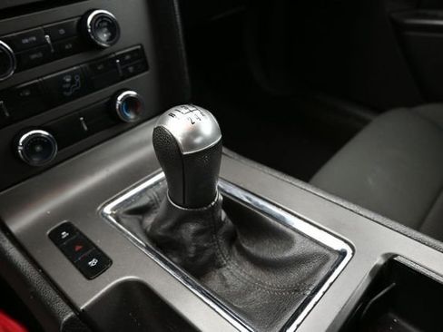 Used 2014 Ford Mustang Coupe RWD image 12
