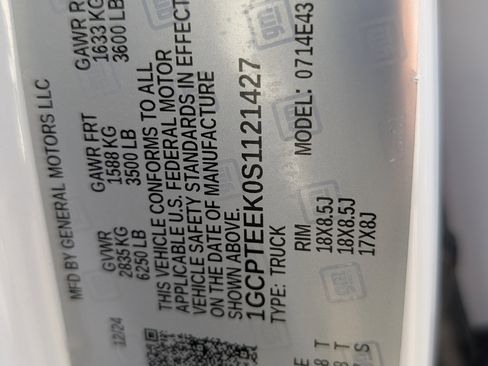 Used 2025 Chevrolet Colorado Trail Boss image 22