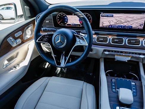 New 2026 Mercedes-Benz GLE 580 GLE 580 image 14