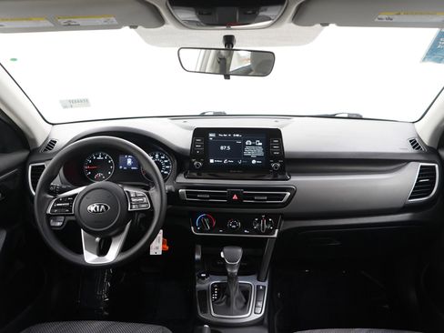 Used 2021 Kia Seltos LX image 13