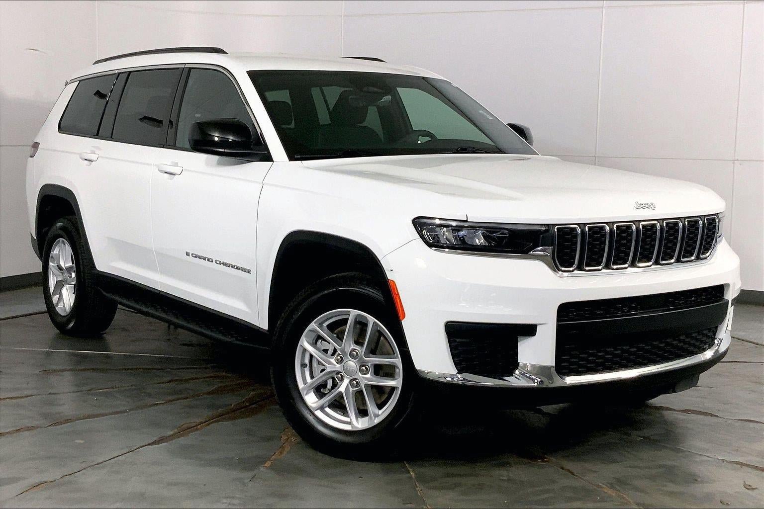 Used 2025 Jeep Grand Cherokee L Laredo w/ Luxury Tech Group I AWD/4WD image 32