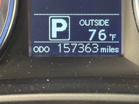 Used 2015 Toyota Highlander Plus FWD image 28